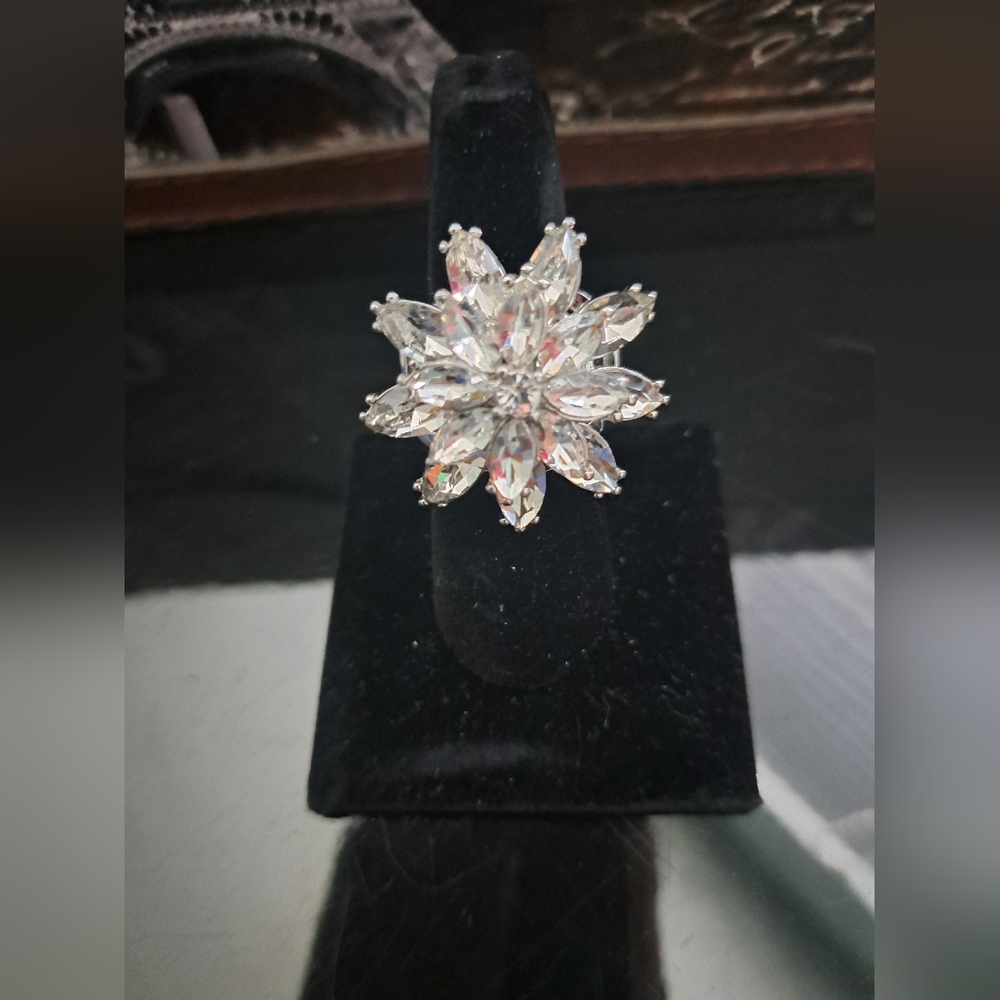 NEW PAPARAZZI STATEMENT RING - Picture 2 of 5